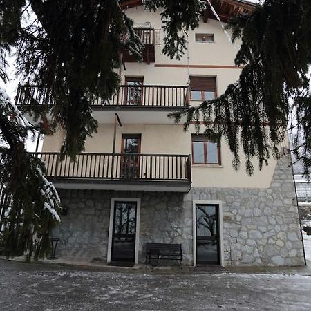 Beauregard apartement Aosta Buitenkant foto