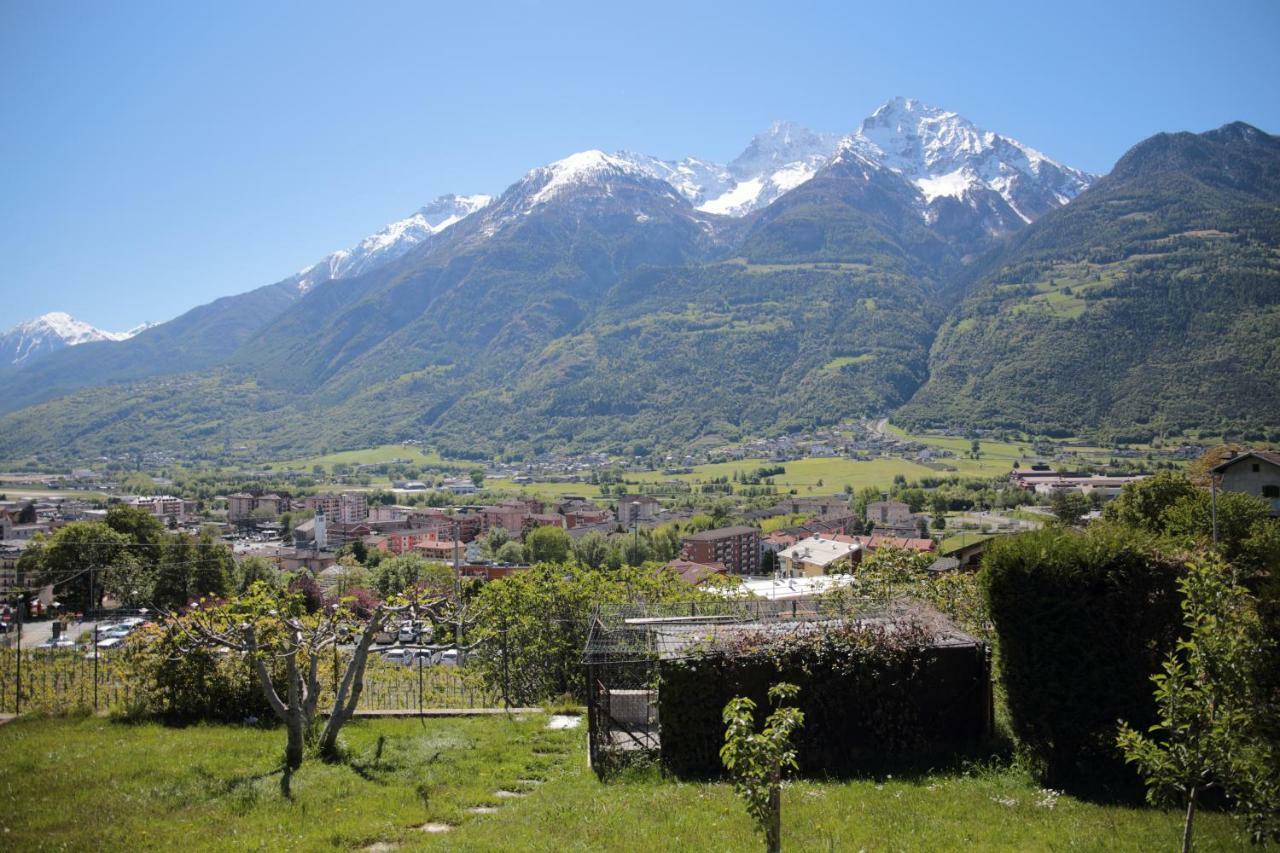 Beauregard apartement Aosta Buitenkant foto
